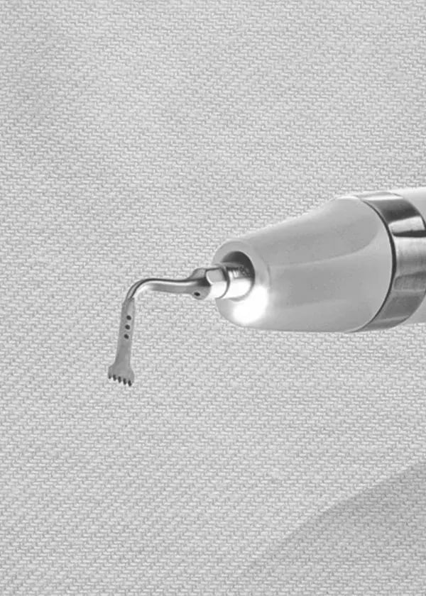 dlyte_sc_009_Deburring_ultrasonic_bone_cutting_saw_gray-600x0-c-default